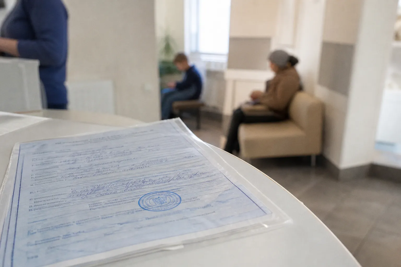 Ограничения в медпомощи по ОМС: эксперт разъяснил правила обновления данных и защиты от мошенников