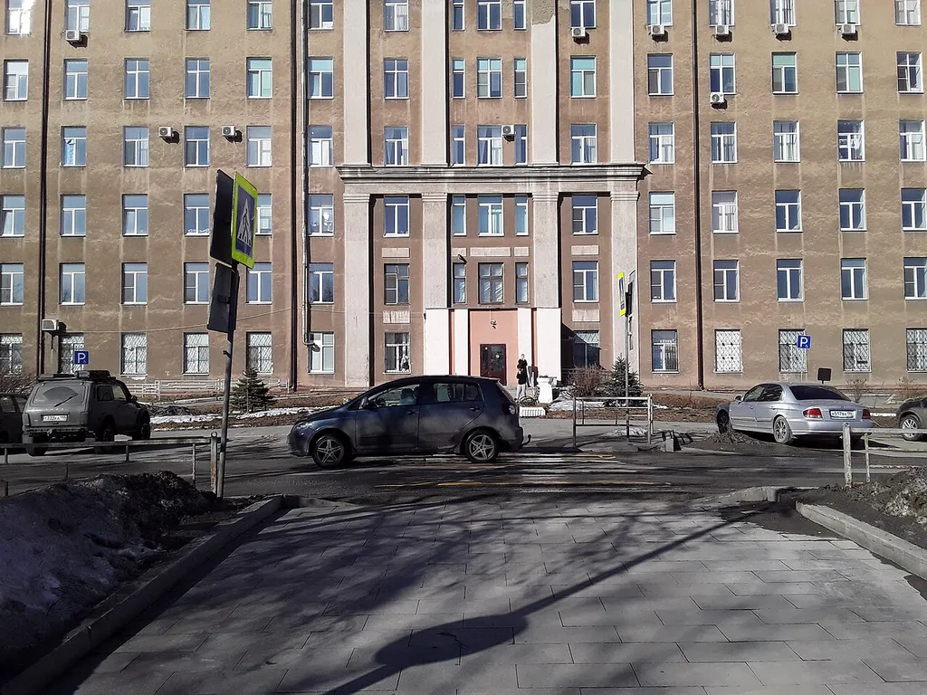 Сравнить лицензии двух клиник перед операцией: что проверить в реестре Росздравнадзора